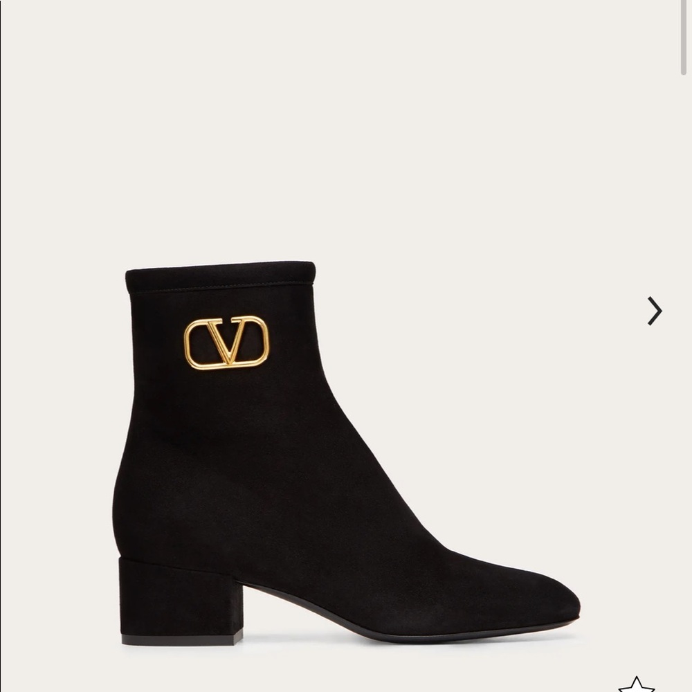 Vlogo Signature Suede Ankle Boot